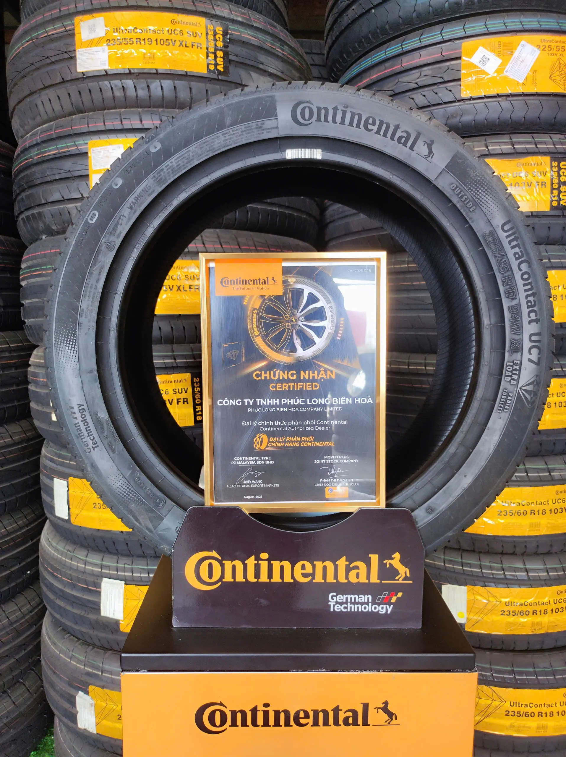Lốp ô tô Continental UX7 235/60R18