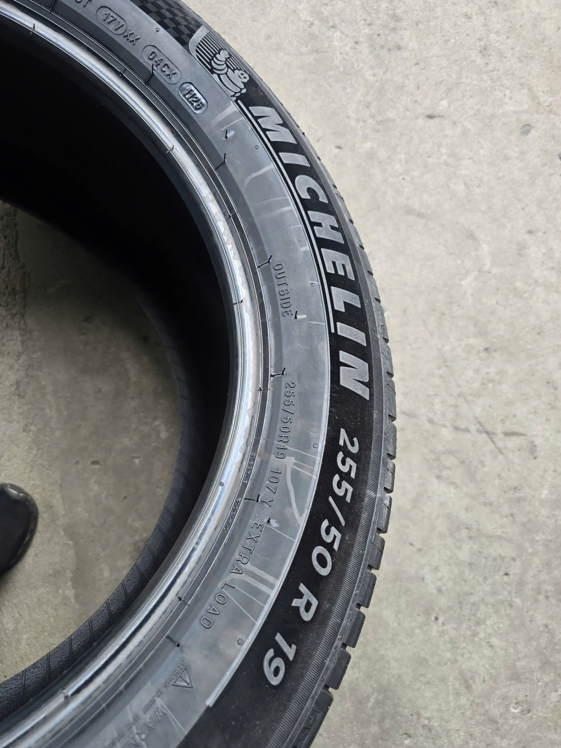 Lốp Michelin Pilot Sport 4 SUV 255/50R19