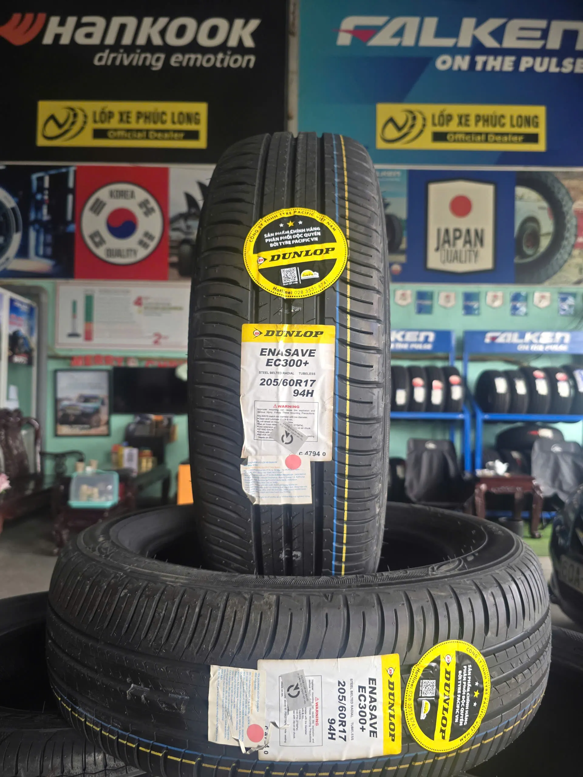 Lốp Dunlop Enasave EC300 205/60R17 94H