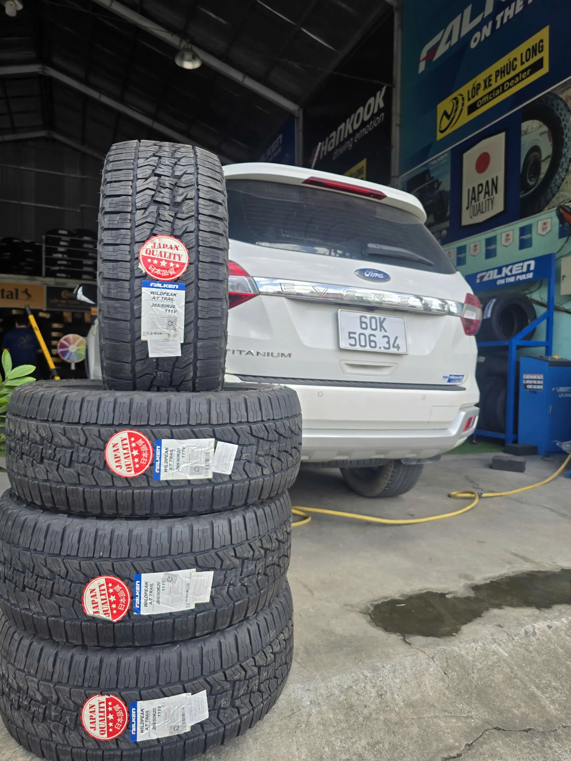 Lốp Falken Wildpeak A/T Trail 265/50R20