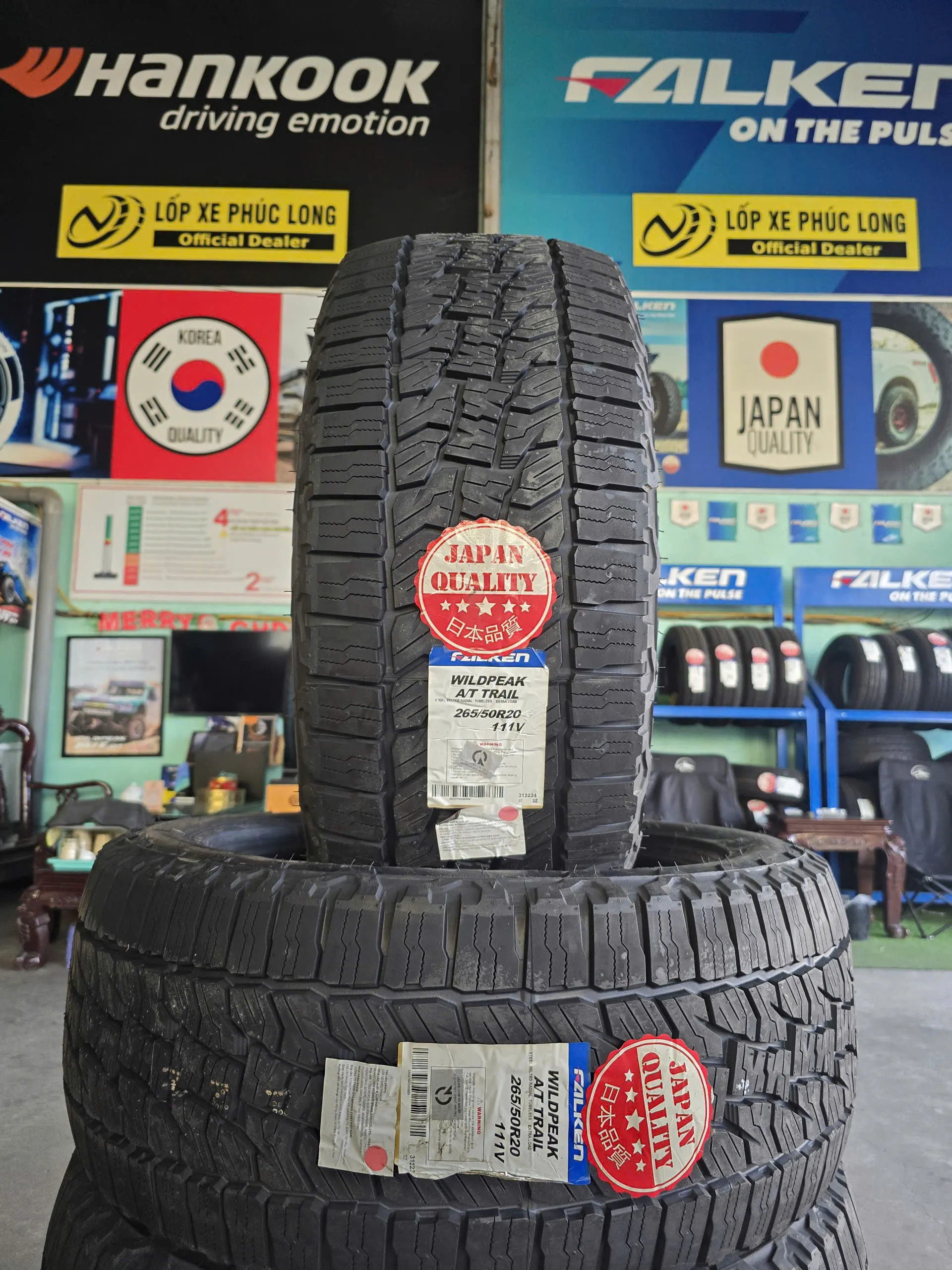 Alternative view of Lốp Falken Wildpeak A/T Trail 265/50R20