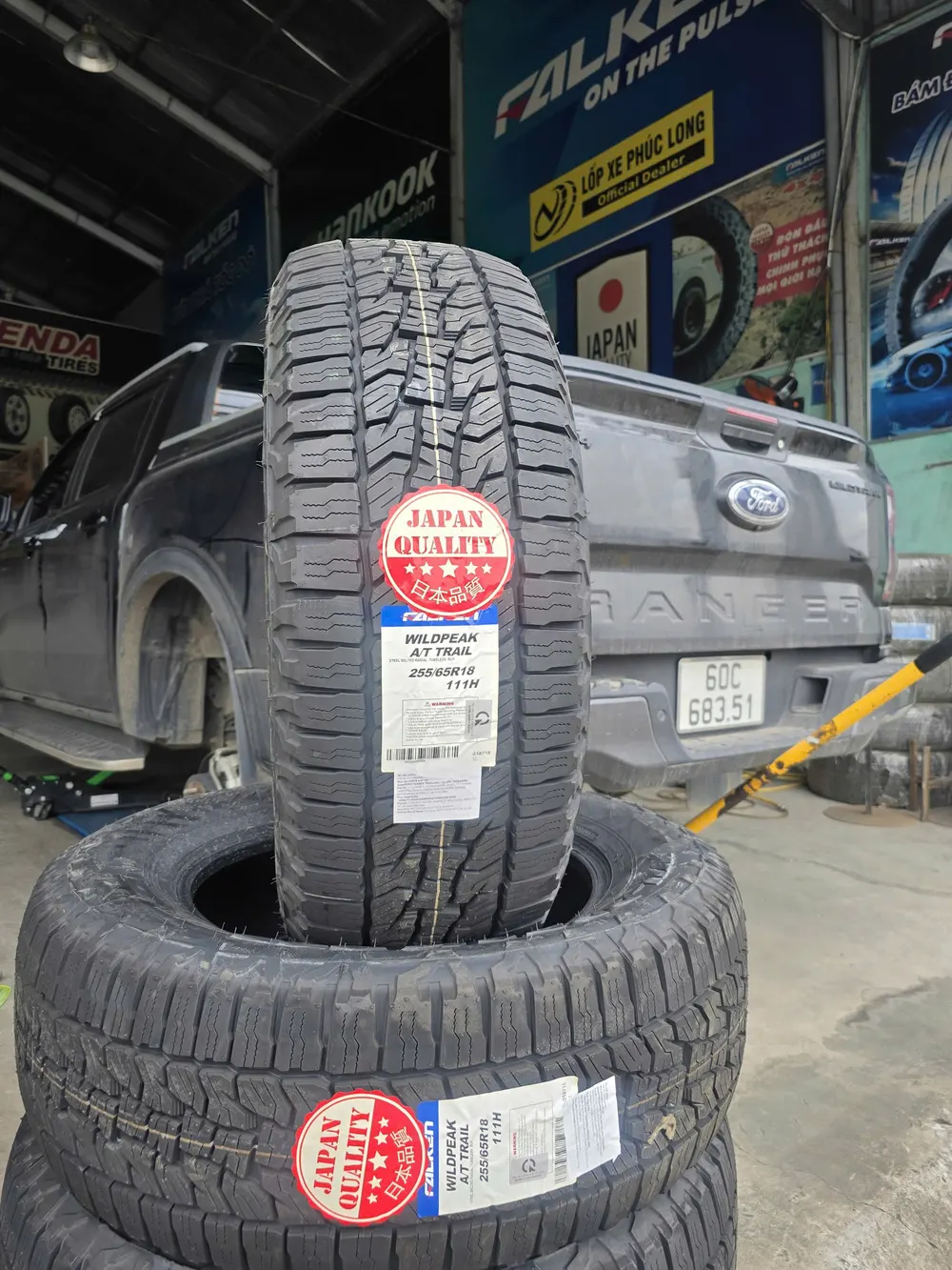 Lốp Falken Wildpeak A/T Trail 255/65R18 111H