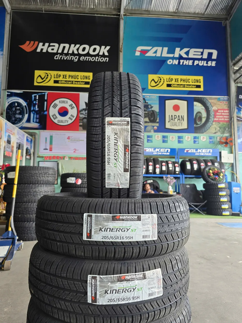 Lốp Hankook Kinergy ST 205/65R16