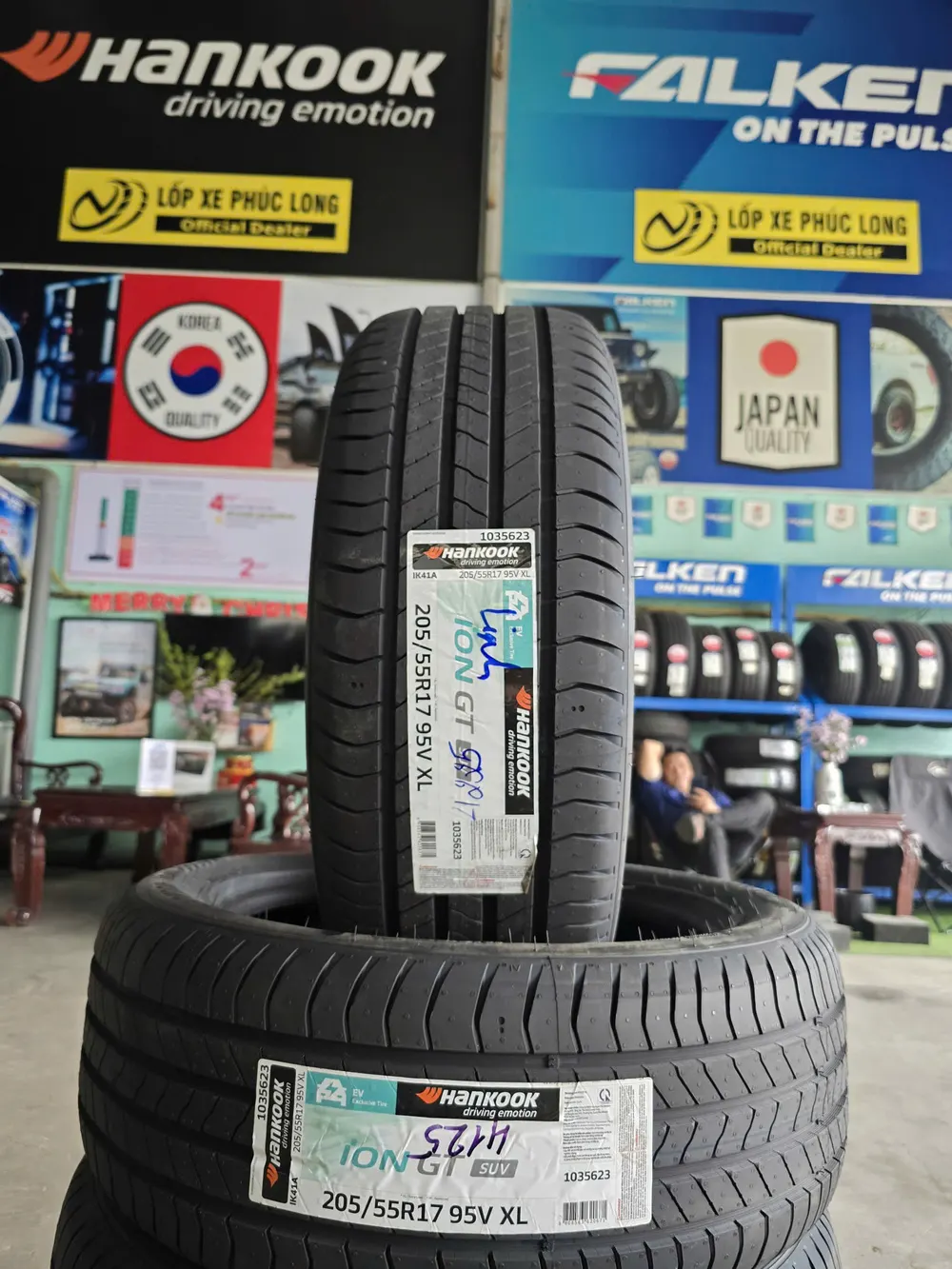 Lốp xe điện Hankook iON GT 205/55R17 IH41A 95V