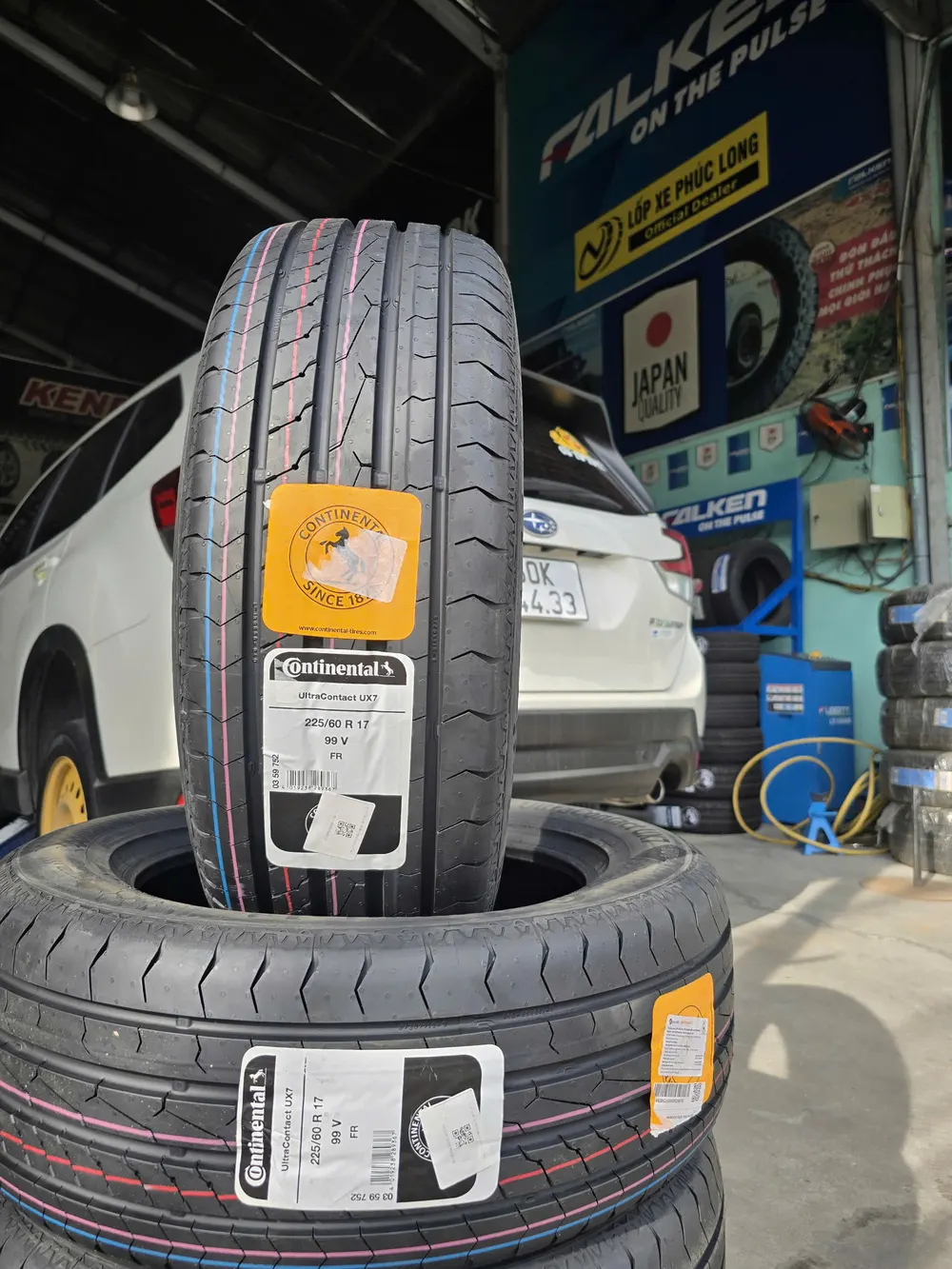 Lốp Continental UltraContact UX7 225/60R17 99V FR