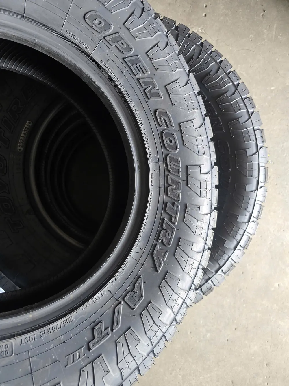 Lốp Toyo Open Country 3G 235/75R15 109T