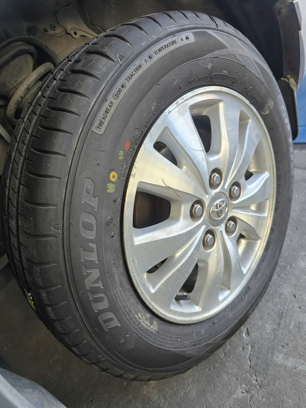Lốp Dunlop SP Touring R1 205/65R15