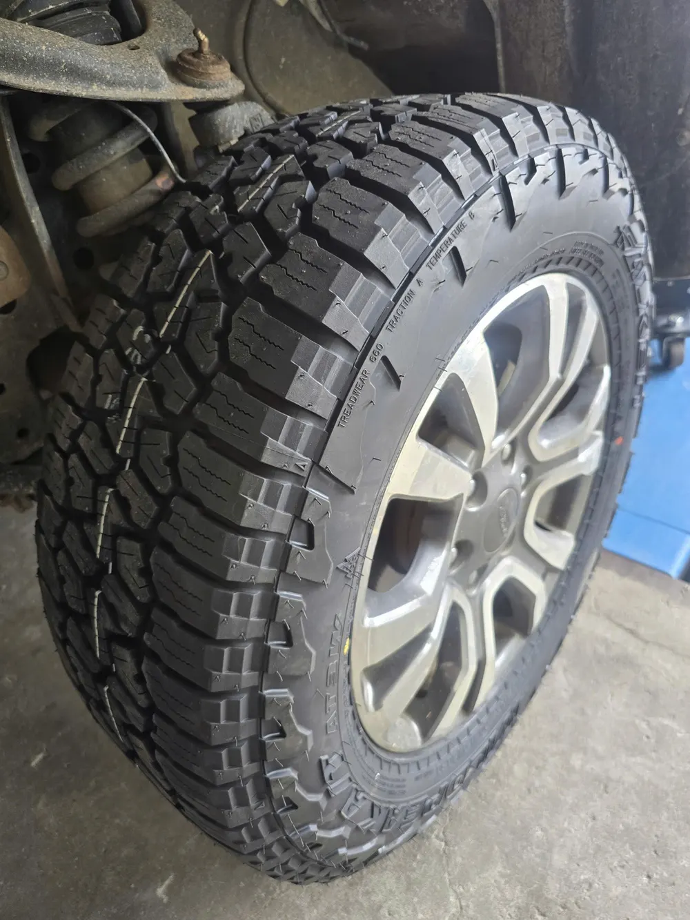 Lốp Falken Wildpeak A/T3W 265/60R18 114T chính hãng