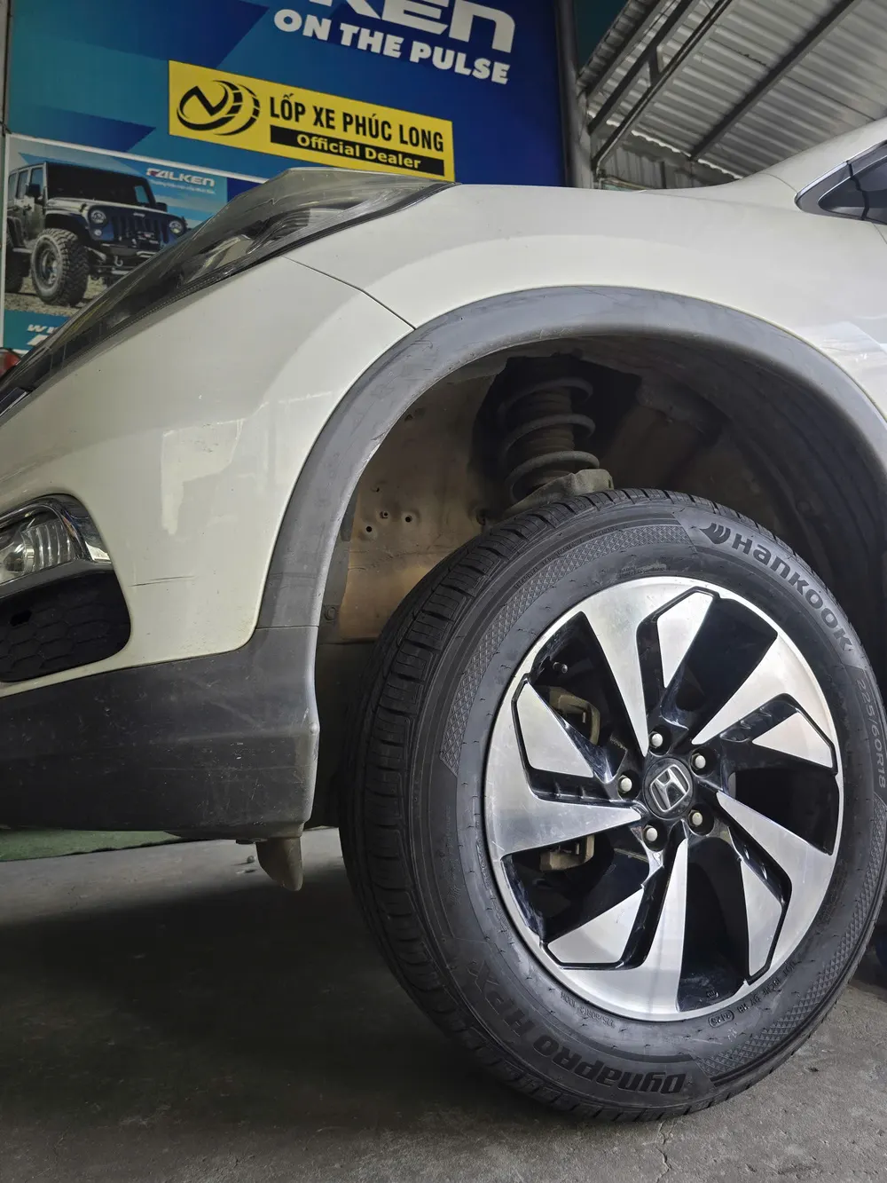 Lốp Hankook Dynapro HPX 225/60R18