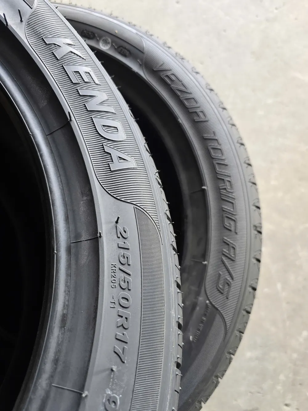 Lốp Kenda Touring A/S KR205 215/50R17 95V XL