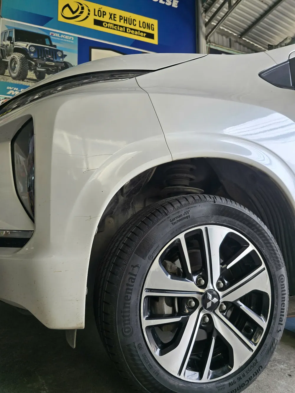 Lốp Continental UC7 205/55R16 91V