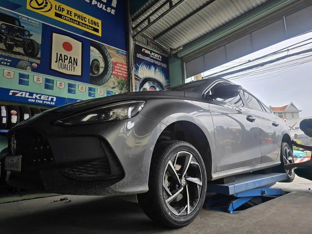 Lốp Kenda Touring A/S KR205 215/50R17 95V XL
