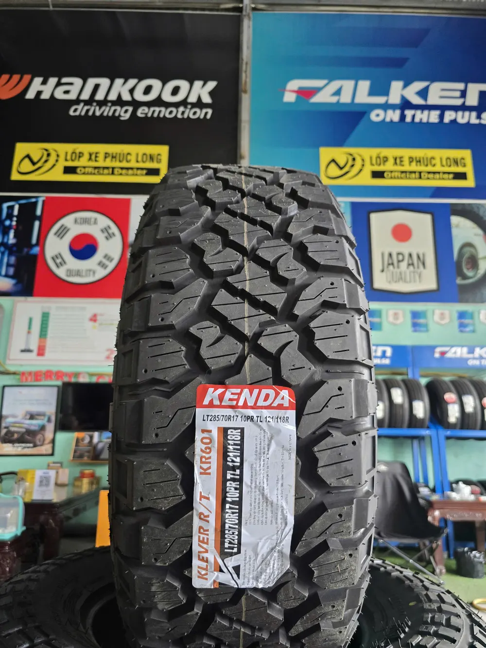 Lốp Kenda Klever KR601 R/T 285/70R17
