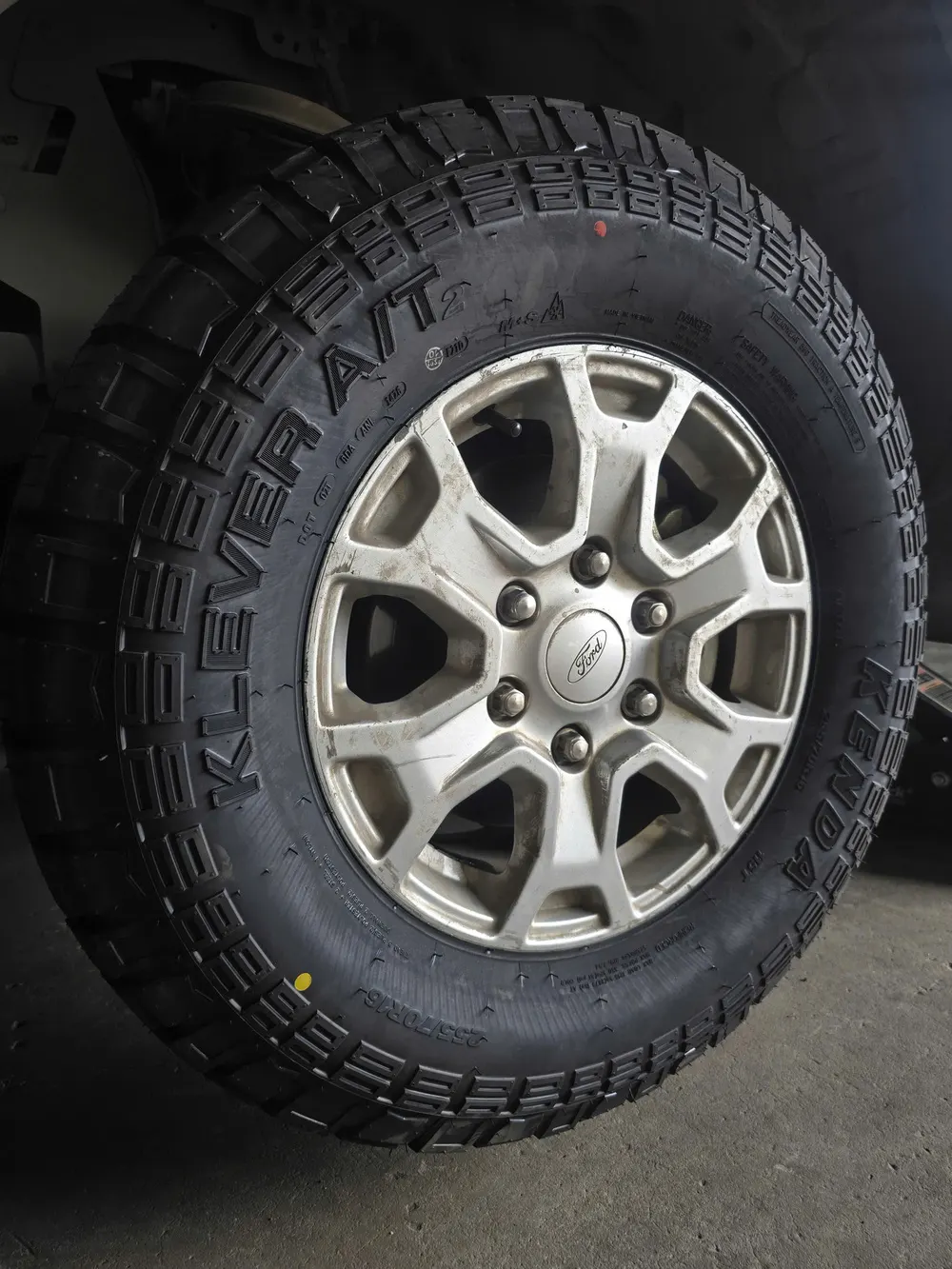 Lốp địa hình Kenda Klever KR628 A/T2 255/70R16 115T XL