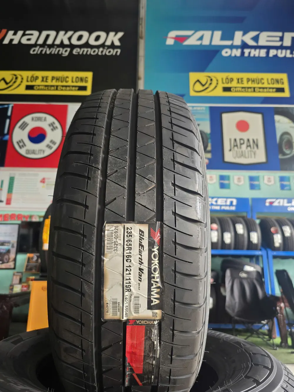 Lốp Yokohama BluEarth-Van RY55 235/65R16C Nhật Bản