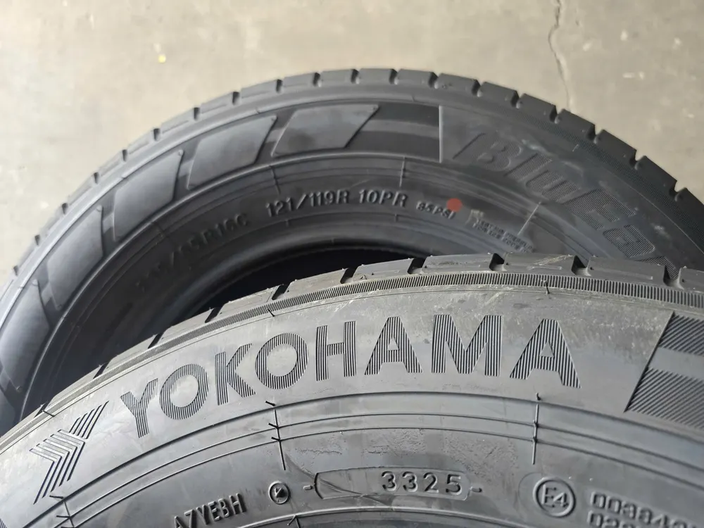 Lốp Yokohama BluEarth-Van RY55 235/65R16C Nhật Bản