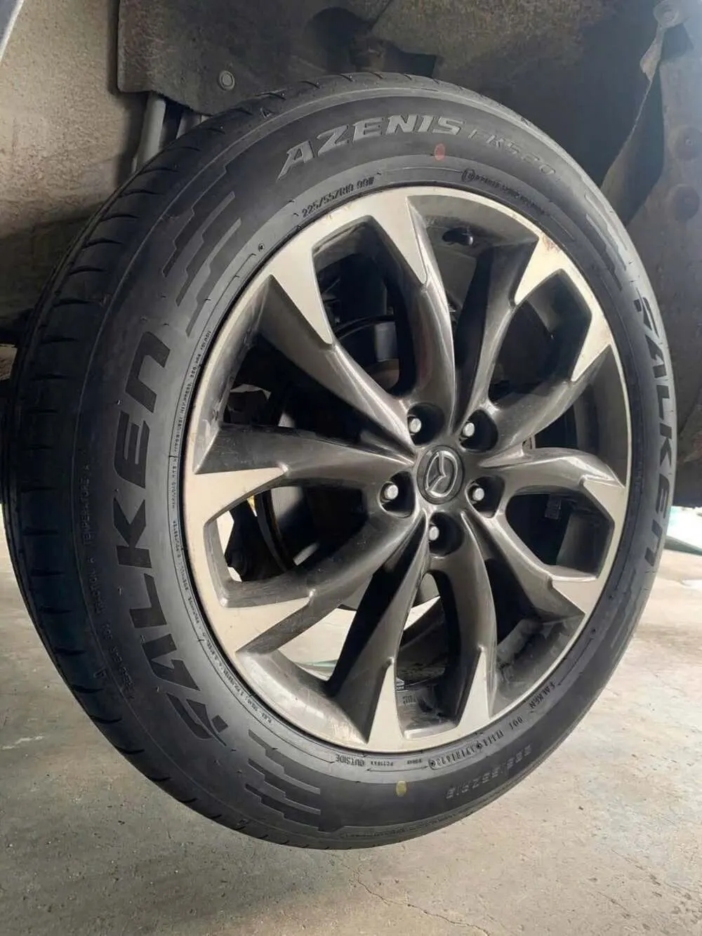 Lốp Falken Azenis FK520L 225/55ZR19 99W