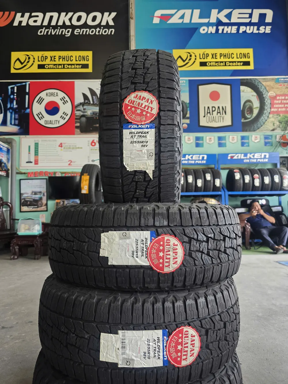 Lốp Falken Wildpeak A/T Trail 225/55R18
