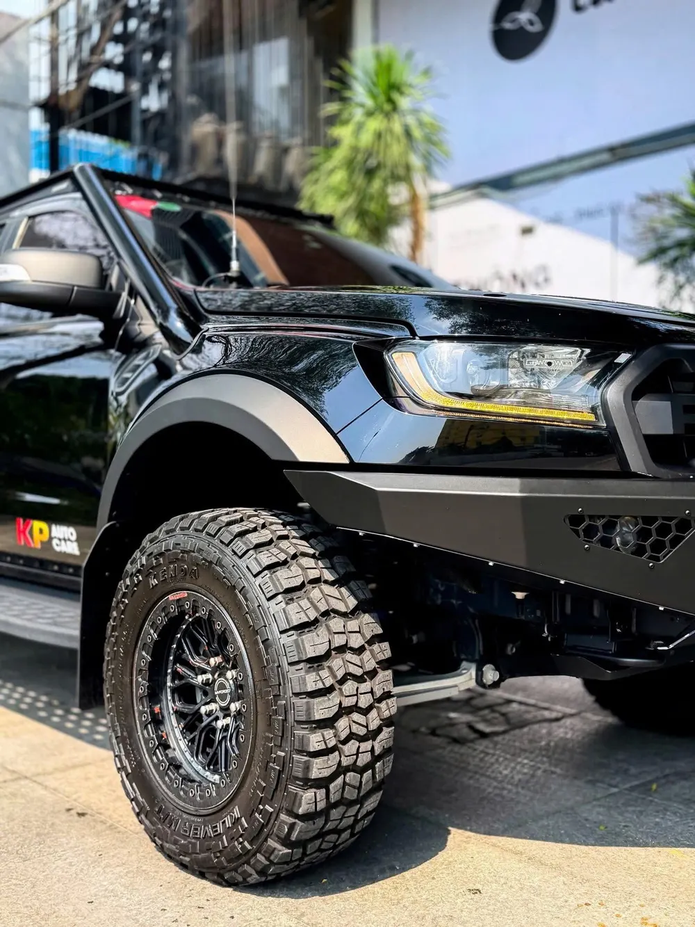 Ford Raptor Lốp Kenda Klever KR629 285/70R17
