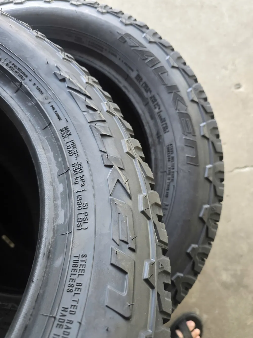 Lốp Falken Wildpeak A/T Trail 205/60R16 92H
