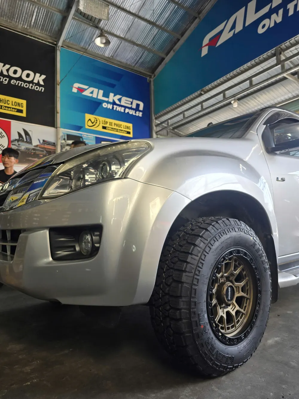 Lốp Kenda Klever KR628 A/T 245/70R16 107T