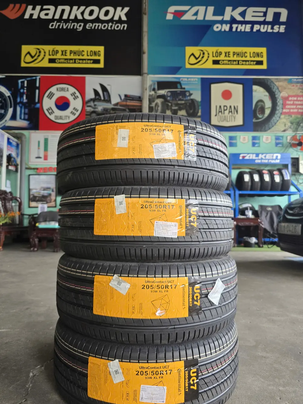 Lốp Continental UC7 205/50R17 93W XL FR