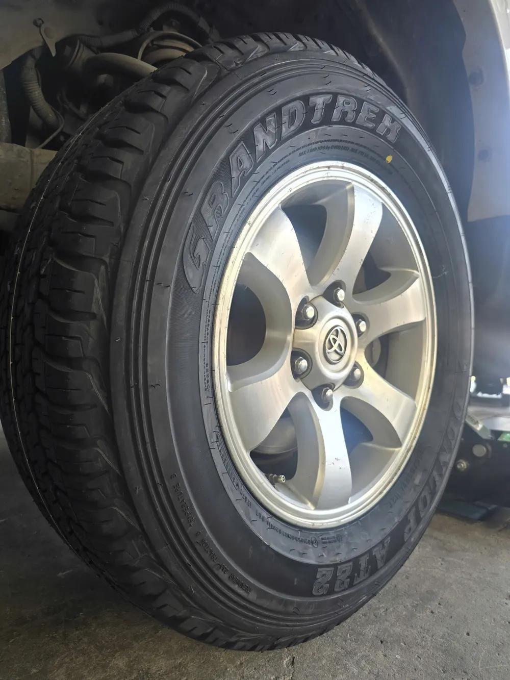 Lốp Dunlop AT22 265_65R17