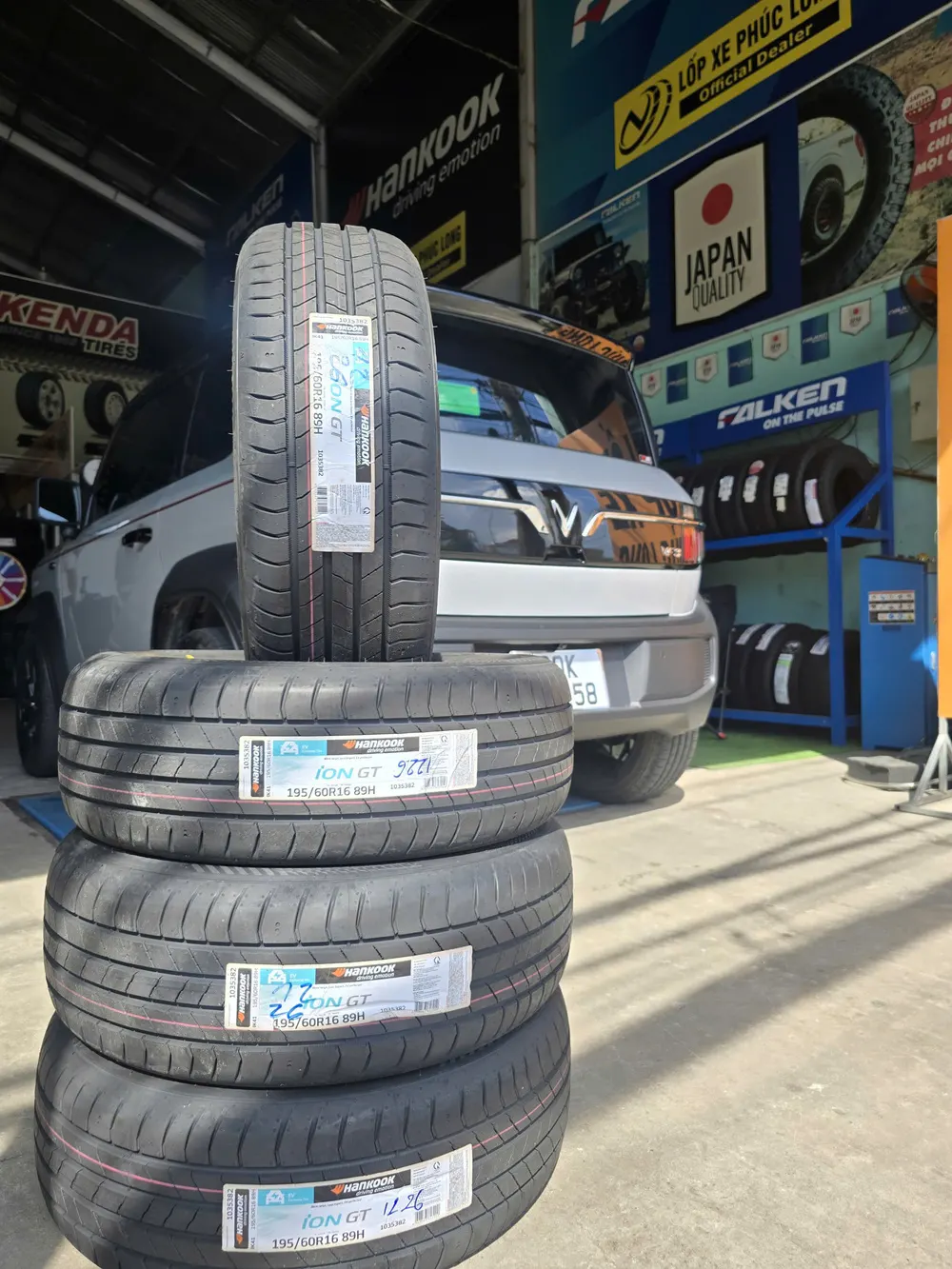 Lốp Hankook iON GT 195/60R16 89H