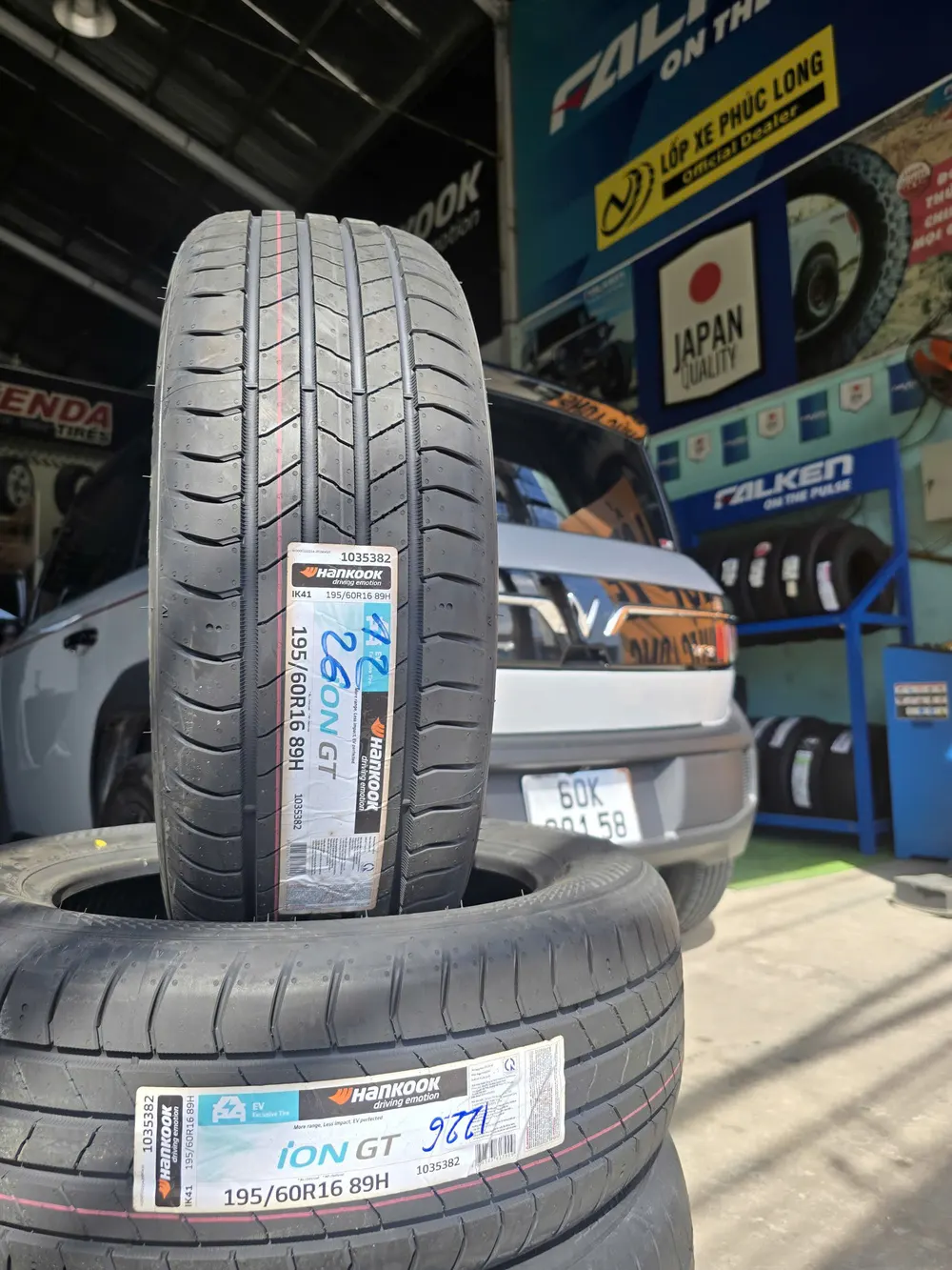 Lốp Hankook iON GT 195/60R16 89H
