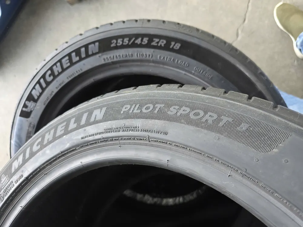 Lốp Michelin Pilot Sport 5 235/45ZR18